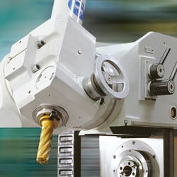 Composing Fräsmaschine mit Hintergrund