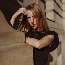 sb190915−12