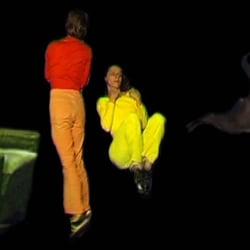 BITS AND PIECES. Raumchoreographie 2003