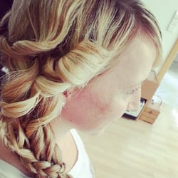 Make up Artist Angela Klass