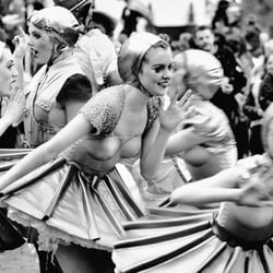 5 Macnes Parade