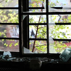 Zerbrochenes Fenster