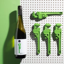 Grape Garage 32a – Wein Packaging Design & Branding von Yummy Stories