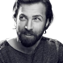 Grooming: Anna Tsoulcha, Fotograf: Krystina Woldanowski