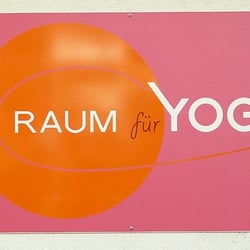 SSENSE DESIGN | RAUM FÜR YOGA