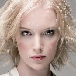 Nora B. – Model