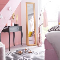 Millannial pink