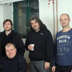 Radio © J.v.O.  http://www.tip-berlin.de/kultur-und-freizeit-stadtleben-und-leute/spendenaktion-fur-freies-kulturradio