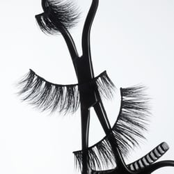 Still life for Tush Online: Beau´s Anatomy