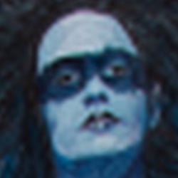 Frau in blau
