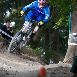 20090401173235 ixs-2405