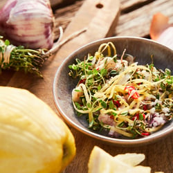 Marius Prions Photo FOOD / Lemon, Garlic, Lime, Salt, Chicken