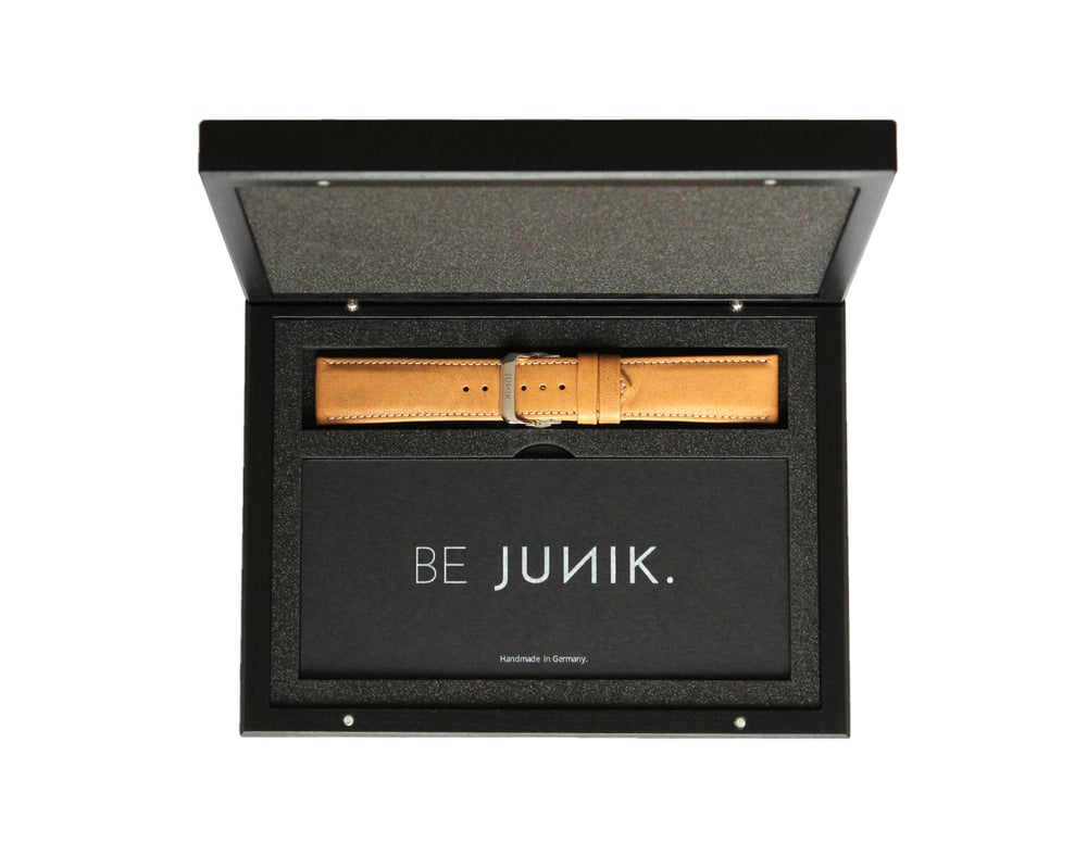 Box open (1)