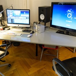 avid media composer editing suite