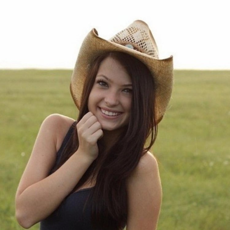 Debbie Suniga