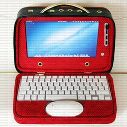 Laptoptasche mit Aktivbox, ursprünglich ein Akkord U62