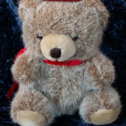 KUSCHELTIER BÄRCHEN – Spielzeug