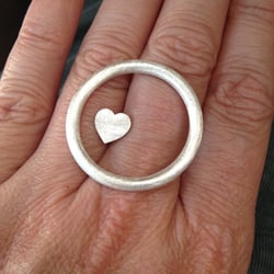 Ring Herz