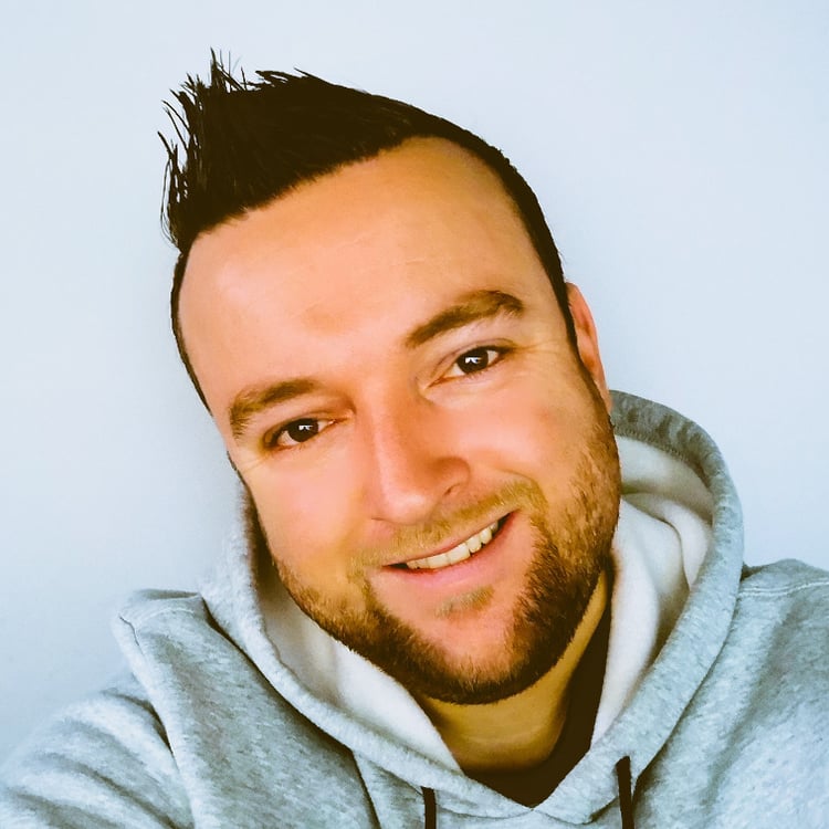 Tobias Strobel