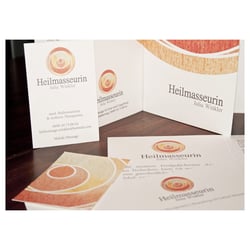 Corporate Design – Heilmasseurin Julia Winkler / Folder & Business Cards