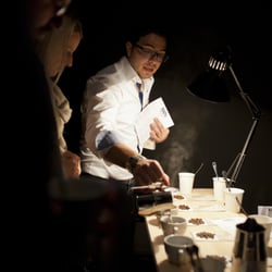 100% Kaffee – ArtHelps Katalog