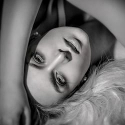 Model: Beatrice/ Birdcage Models