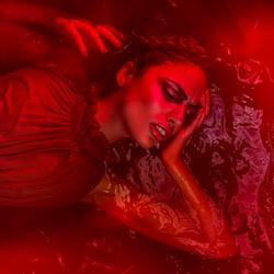 bloodflows  Photographer: Hart Worx / Hartmut Nörenberg  Hair & Make-Up: Lisa Bo  Grooming / Styling: von mir / Musitowski 