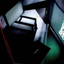 BITS AND PIECES. Raumchoreographie 2003