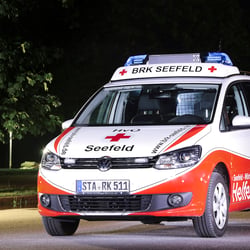 Einsatzfahrzeug der BRK Bereitschaft Seefeld