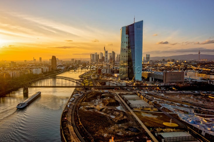 Luftaufnahme der Frankfurter Skyline