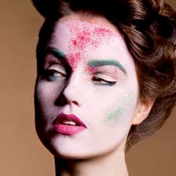 Idea, Make up & Hairstyling by Valerie Claire Bodeux; Photographer: Stefanie Neumann
