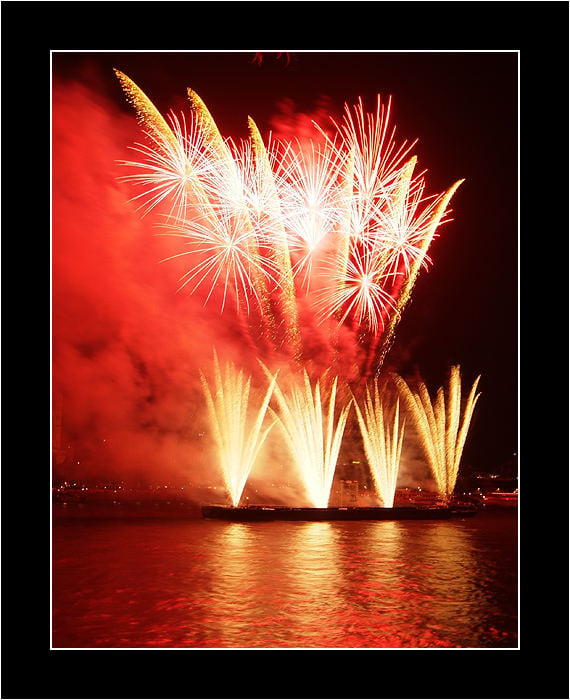 Rhein in Flammen
