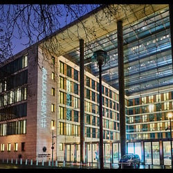 #WeRemember-Projektion auf die Fassade des Auswärtigen Amtes, 20.01.2022