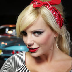 Girls & legendary US-Cars