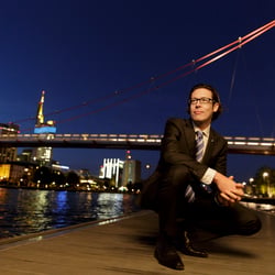 Prof.Dr.Frank E.P. Dievernich