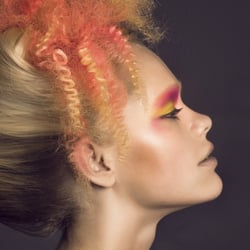 Make Up: Anna Tsoulcha Fotograf: Marco Rothenburger