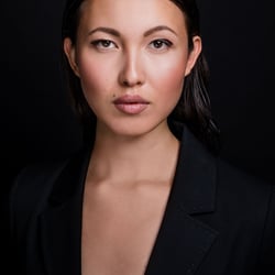 Make-up Artist Kirsten Franz (23)