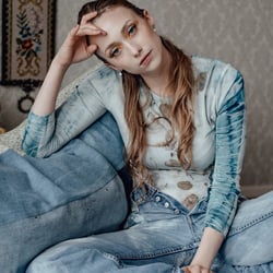 IsabellNiederländer HannahJosefine SylviaSchaffrath Adhesivclothing 2021 (2)