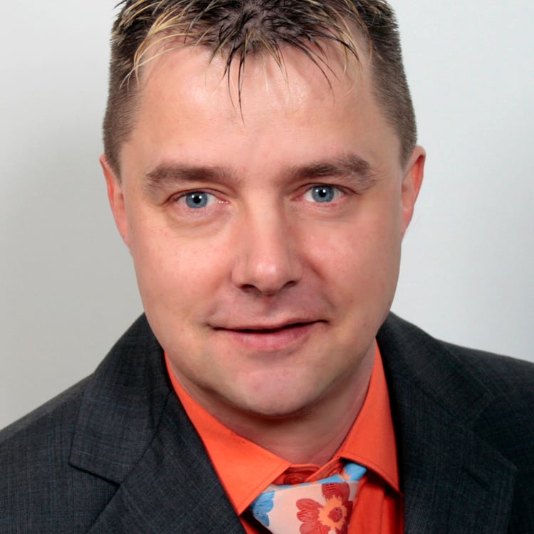 Dirk Moll