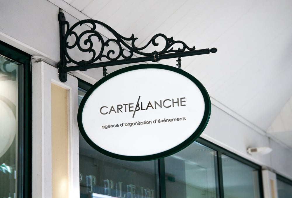 01 Carteblanche