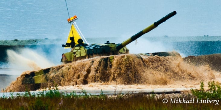 T-90 Tank Wassersperre.