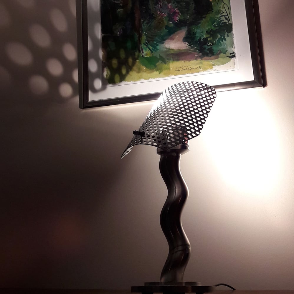 Designer Tischlampe „Shadowplay“