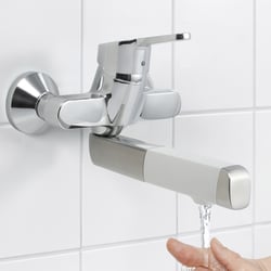 Sterilwasser-Filter mit wiederverwendbarer Filtereinheit.