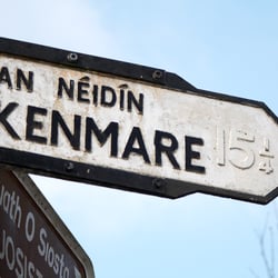 Uriges Straßenschild