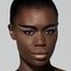Make-up/Hair/ Produktion: Isabell von Ohlshausen