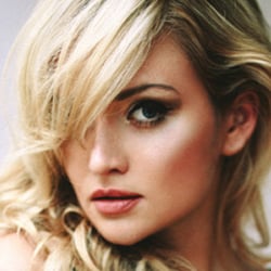 SabrinaGuthier ModelG-1096-finalweb