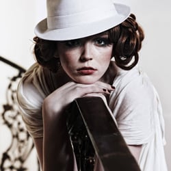 Photo by Jonas Werner,  Theresa 5