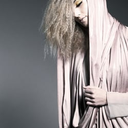 Fotograf : Ralph Man Model:Aline @ Notoys Fashionstyling von mir -> musitowski.com Licht von Profoto H&M: Sadeer