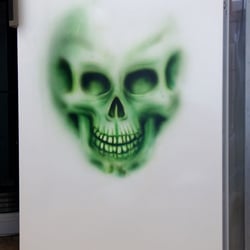Airbrush-Kuehlschrank
