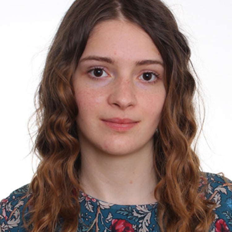 Dóra-Melinda Fürtös